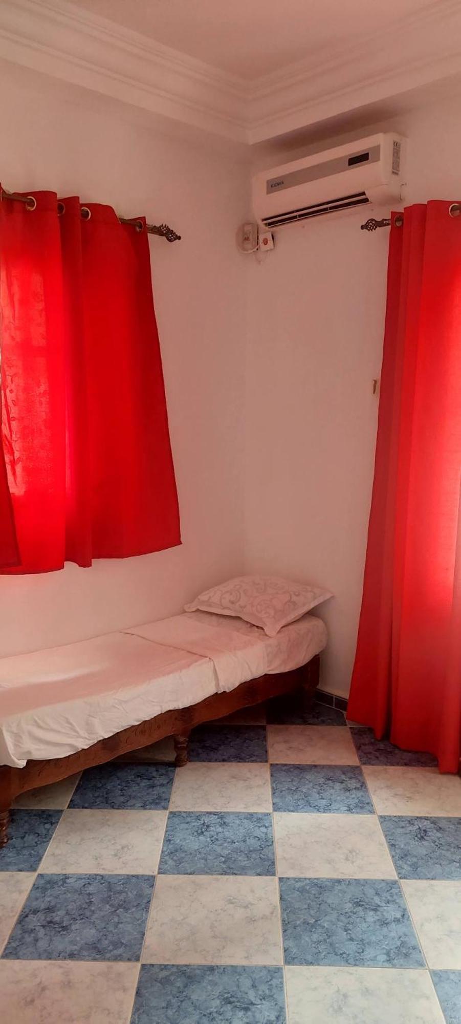 Residence Yasamine Ain El Turck Aïn el Turk Exteriör bild